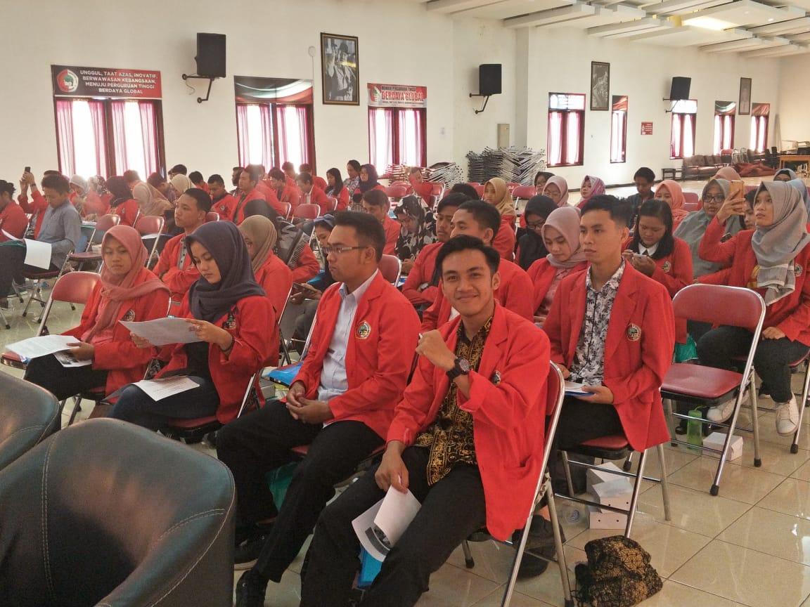 Forum Diskusi Politik melalui Politic Goes To Campus dengan tema “Merubah Stigma Negatif Mahasiswa T